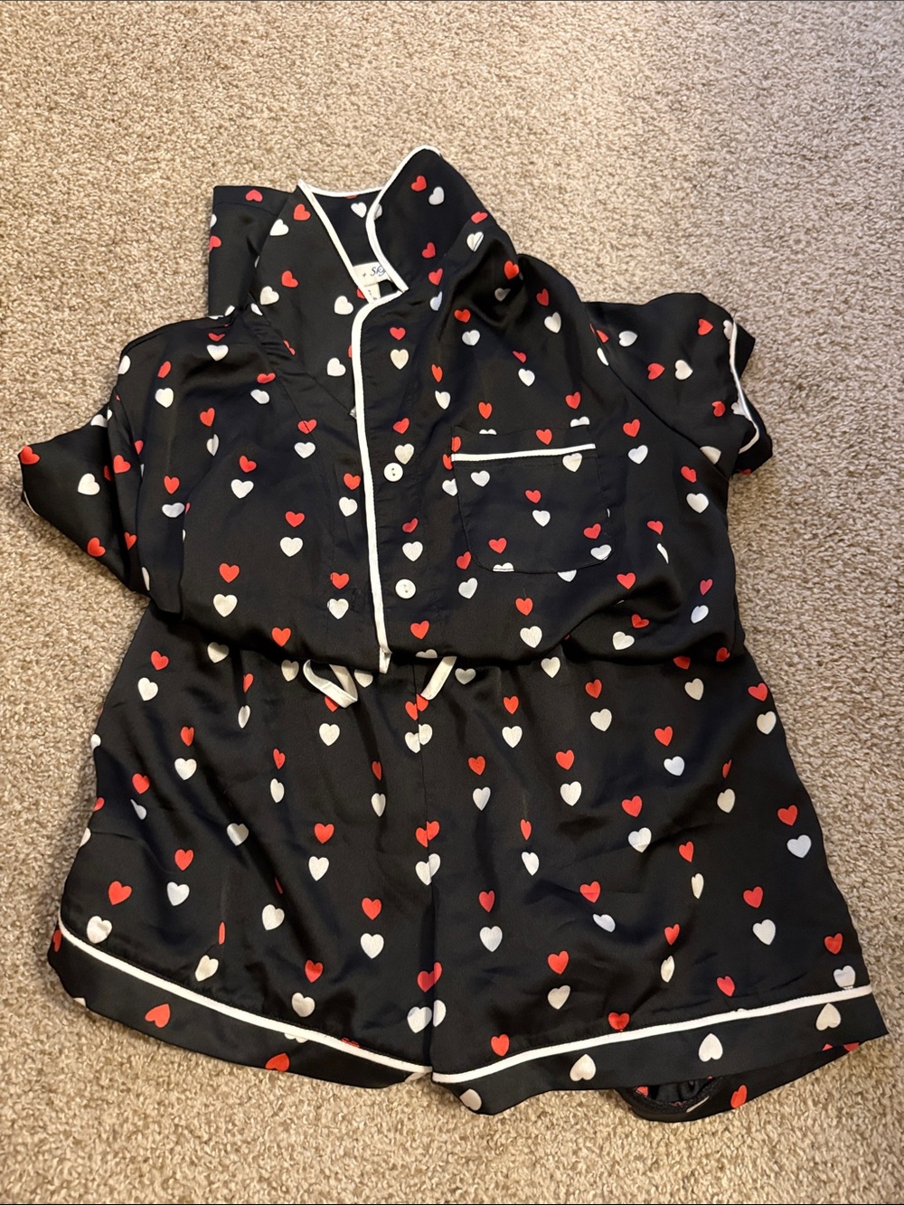 Kids Black Heart-Print Pajama Set - Red & White Hearts